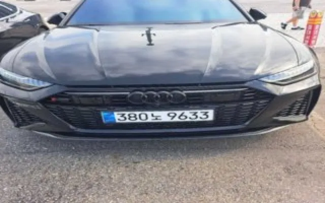 인천중고자동차직거래 RS6 (C8) 4.0 TFSI 콰트로 아반트 퍼포먼스 매물 사진 12 - 2026/01 11,457km