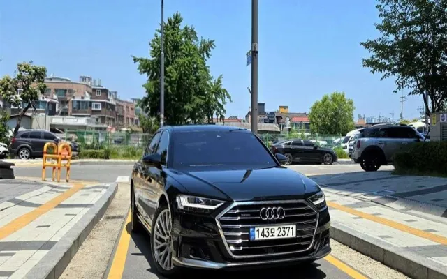 인천중고자동차직거래 A8 (D5) 55 TFSI 콰트로 LWB 매물 사진 17 - 2022/09 76,481km